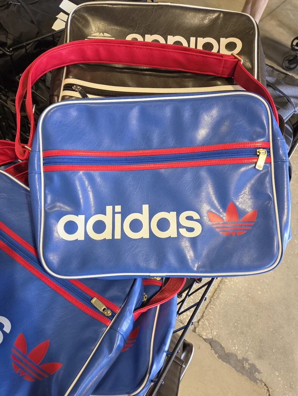 adidas Originals MessenGer Bag
